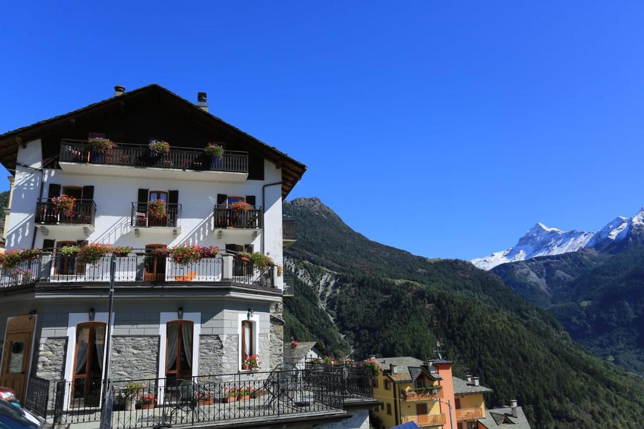 Hotel Roseg Chiesa in Valmalenco Exterior photo