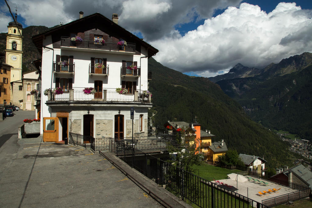 Hotel Roseg Chiesa in Valmalenco Exterior photo